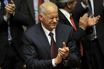 Papandreou: Naredil bom vse za oblikovanje vlade širokega konsenza
