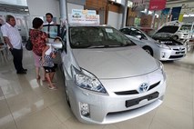Na Japonskem je oktobra prodaja avtomobilov porasla za več kot četrtino