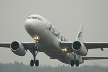 Slovenski pilot letala reprezentantom BiH pred odhodom v Lizbono: Dobrodošli na letu za zmago