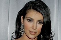 Kim Kardashian s tožbo nad nekdanjega sodelavca, ki trdi, da je bila poroka prevara