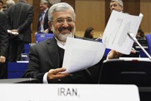 Viri: ZDA bodo uvedle nove sankcije proti iranski petrokemični industriji