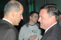 Anketa: Najprimernejši predsednik vlade je Janša, sledi mu Janković