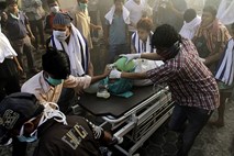 Požar v bolnišnici v Kalkuti do sedaj zahteval že 89 življenj