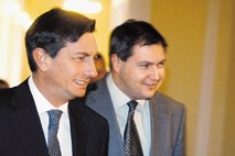 Borut Pahor in Dejan Židan bosta začasno sedela na dveh stolih - v vladi in parlamentu