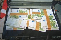 Novogoriški kriminalisti prijeli unovčevalce ponarejenih bankovcev