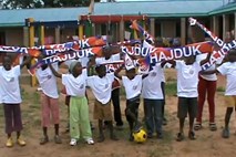 Hajdukove navijaške pesmi prepevajo tudi otroci v Tanzaniji