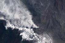 4500 metrov visok oblak vulkanskega pepela zmanjšal vidljivost nad Aljasko