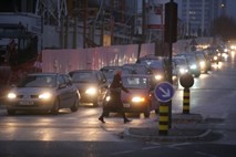 Slaba novica za okolje: Javni potniški promet upada, narašča število avtomobilov