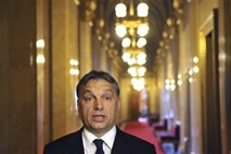 Viri: EU bo Orbanu ob vztrajanju pri spornih zakonih zagrozila s pravnimi postopki