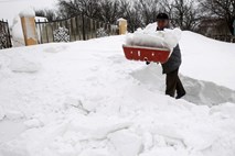 Temperature tudi 25 stopinj pod ničlo: Balkanu po obilnem sneženju zdaj grozi hud mraz