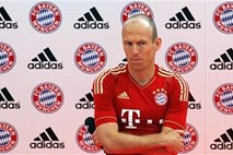 Mario Basler: Robbena bi morali pri Bayernu vreči iz prve postave