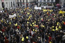 Španska vlada se je pred novimi protesti sestala s sindikati o reformi trga dela