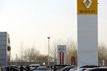 Renault lani z dvema milijardama evrov dobička, Fiat išče evropskega partnerja
