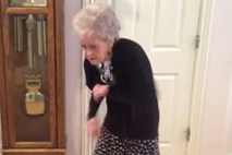 Energična 90-letnica Houstonovo počastila s plesom na "I wanna dance with somebody"