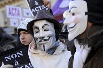 Črni marec: Anonimni pozivajo k bojkotu vseh imetnikov avtorskih pravic