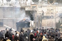 Ameriški boj za srca Afganistancev: korani zagoreli v infernu vojske