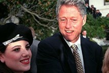 Zopet v soju žarometov: Monica Lewinsky v dokumentarcu ''Clinton''