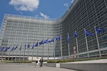Evropska komisija Sloveniji napoveduje 0,1-odstotno krčenje BDP