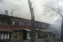 Rusija: Po eksploziji plina se je zrušila 9-nadstropna stavba, pogrešajo 14 ljudi