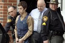 Mladoletni strelec na srednji šoli v Ohiu je obtožen treh umorov, poskusa umora in napada