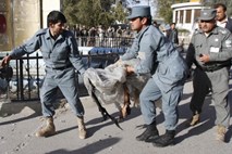 V Afganistanu nov samomorilski napad zaradi sežiga Koranov