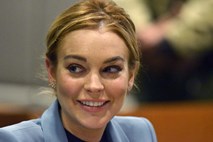 Lindsay Lohan na pogojni prostosti še do maja leta 2014