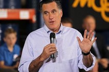 Mitt Romney v času krize načrtuje gradnjo dvigala za svoje štiri avtomobile
