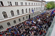 Pozitivna Slovenija: Stavka je "razumen odziv na nerazumne poteze vlade"