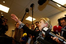EU zaskrbljena zaradi uspeha Le Penove v prvem krogu francoskih volitev