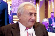 Civilna tožba proti Strauss-Kahnu se bo v New Yorku nadaljevala