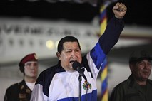 Chavez ob vrnitvi s Kube oznanil, da je zdrav