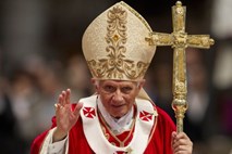 Papež benedikt XVI. demantiral poročanje medijev o korupciji v Vatikanu
