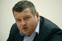 Tomaž Lovše odstopil z mesta predsednika SZS