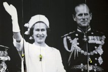 Soproga kraljice Elizabete II. so odpeljali v bolnišnico