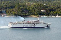 Hrvaška zaradi schengena uvaja dodatne trajekte na Pelješac