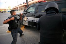 Vojna mehiških narkokartelov se nadaljuje: 14 razkosanih trupel v tovornjaku