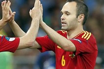 Iniesta izbran za najboljšega igralca evropskega prvenstva, v idealnem moštvu 10 Špancev