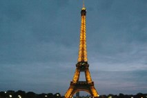 Turiste v Parizu navdušijo zlasti Notre-Dame, Louvre in Sacre-Coeur