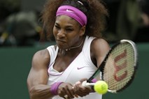 Serena Williams uspela še petič osvojiti krono na wimbledonski sveti zelenici