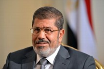 Egipt: Mursi razveljavil razpustitev parlamenta