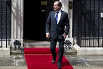 Hollande spodbuja kulturo socialnega dialoga