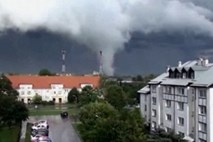 Video: Tornado opustošil mesta na severu Poljske