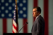 Romney pred odhodom v Evropo kritiziral zunanjo politiko Obame
