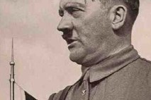 Jeseni slovenski izid biografije o Hitlerju izpod peresa Iana Kershawa