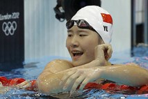 Kitajci so se ostro odzvali na številne obtožbe na račun mlade plavalke Ye Shiwen
