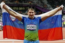 Kozmus Sloveniji priboril še srebrno medaljo, Bolt ostaja sprinterski kralj