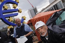 Mrke gospodarske napovedi ECB