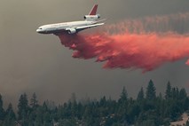 Zaradi požara izredne razmere v Kaliforniji