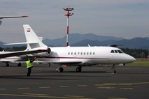 Slovenski poslovni letalski prevozniki niso oddali ponudb za nakup falcona