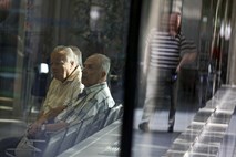 Osnutek nove pokojninske reforme: 65 let starosti in 40 let delovne dobe, tako za ženske kot za moške